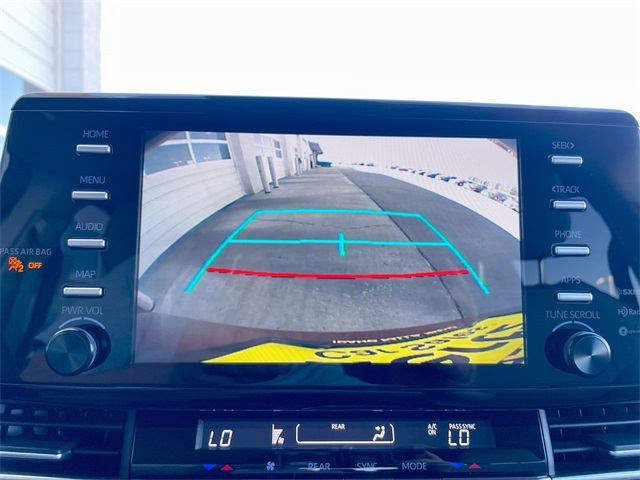 2024 Toyota Sienna LE photo 7