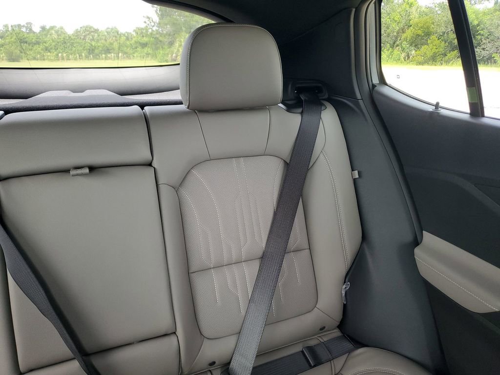 2025 Buick Envista Avenir photo 14