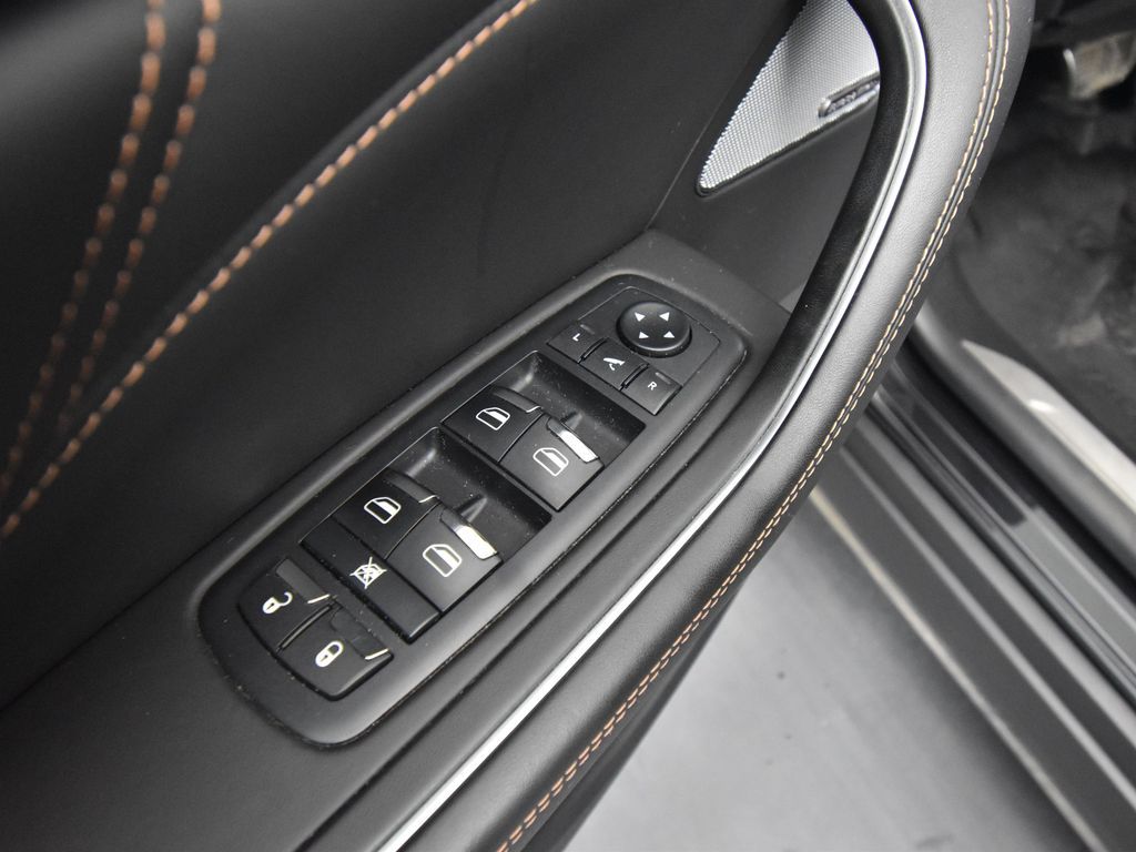 2020 Maserati Levante GTS photo 14