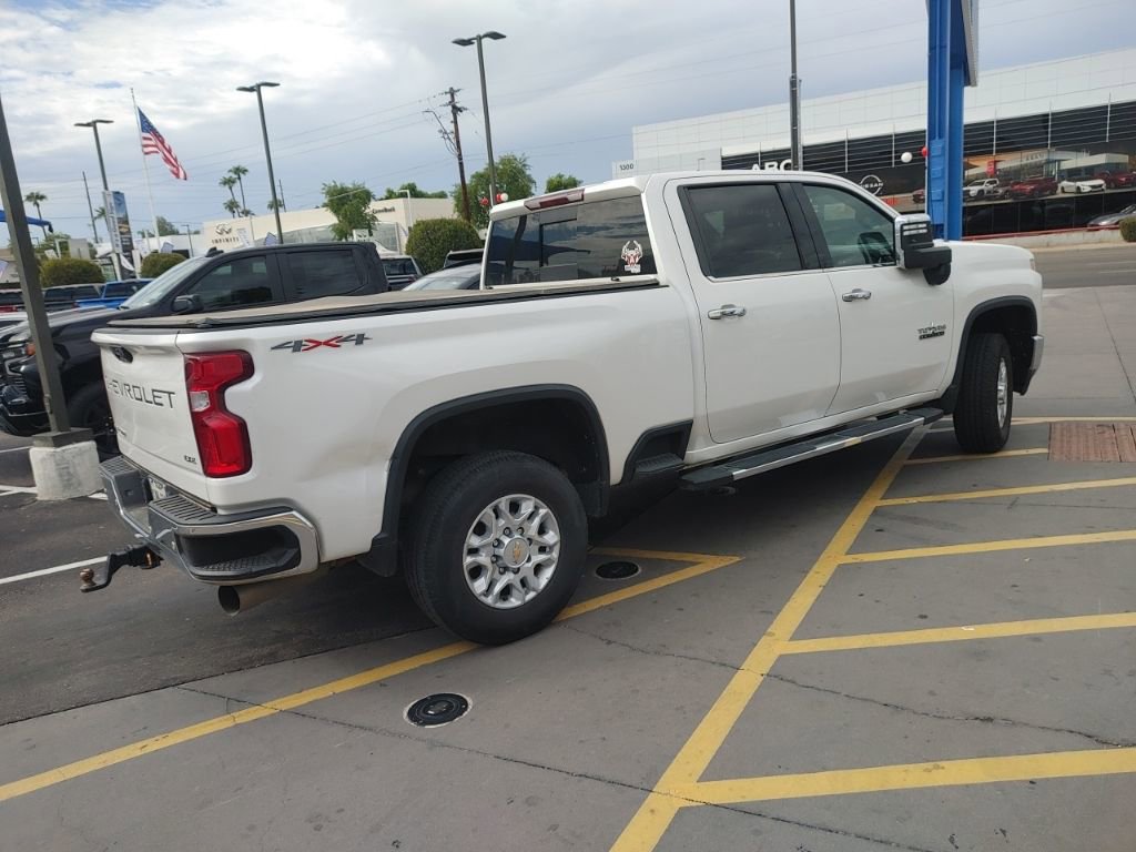 2023 Chevrolet Silverado 2500HD LTZ photo 3
