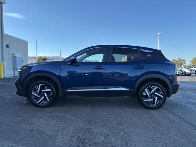 2025 Nissan Kicks SV photo 2