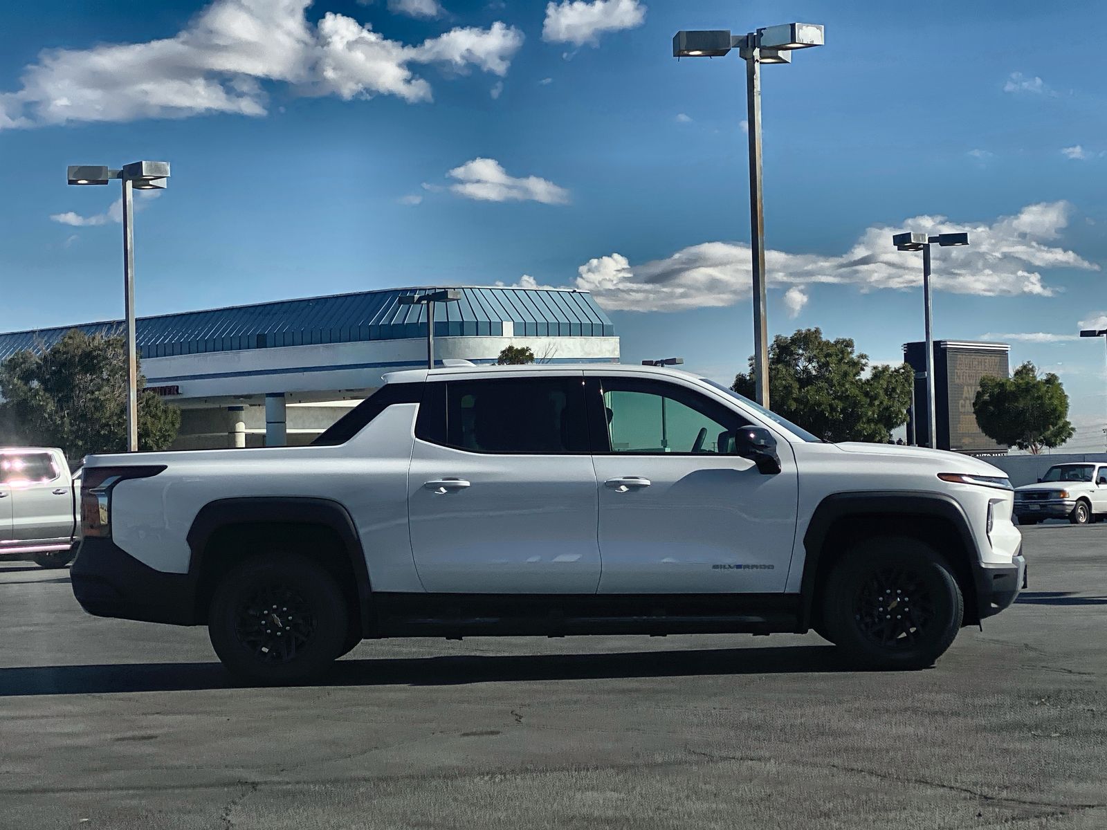 2026 Chevrolet Silverado photo 3