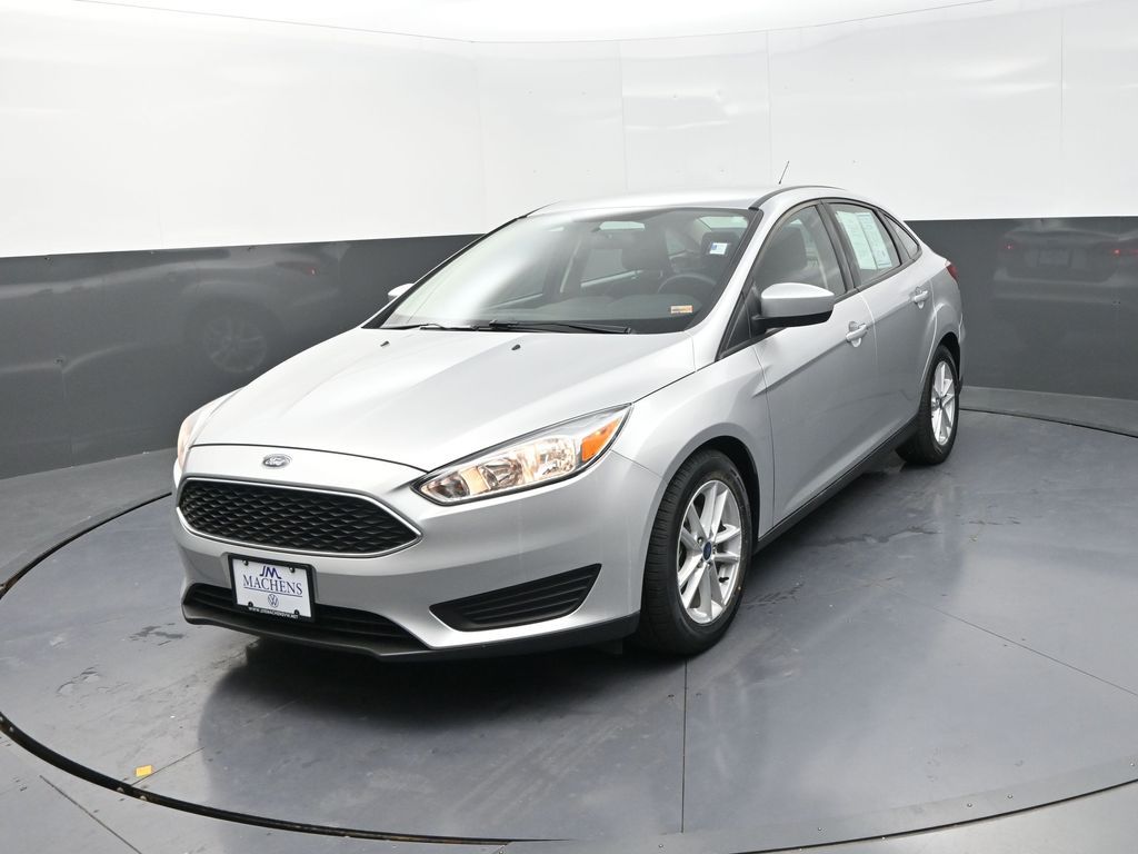 2018 Ford Focus SE photo 3