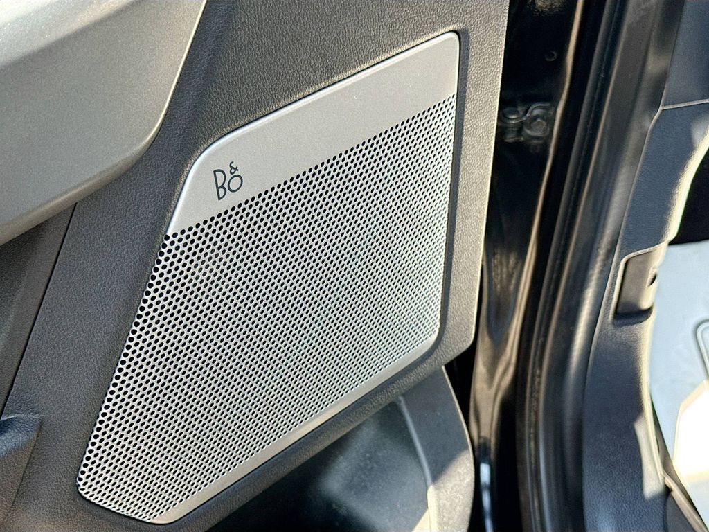 2023 Ford F-250 Lariat photo 19