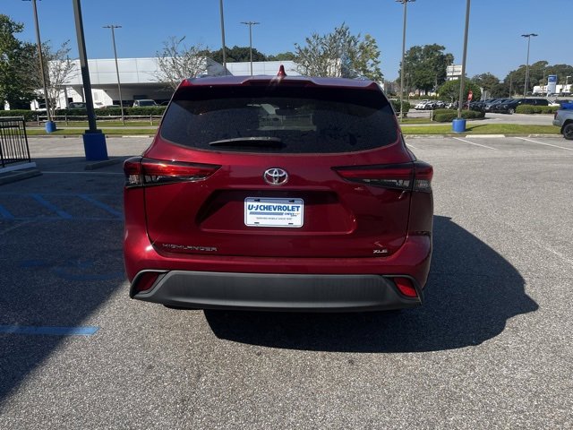 2020 Toyota Highlander XLE photo 4
