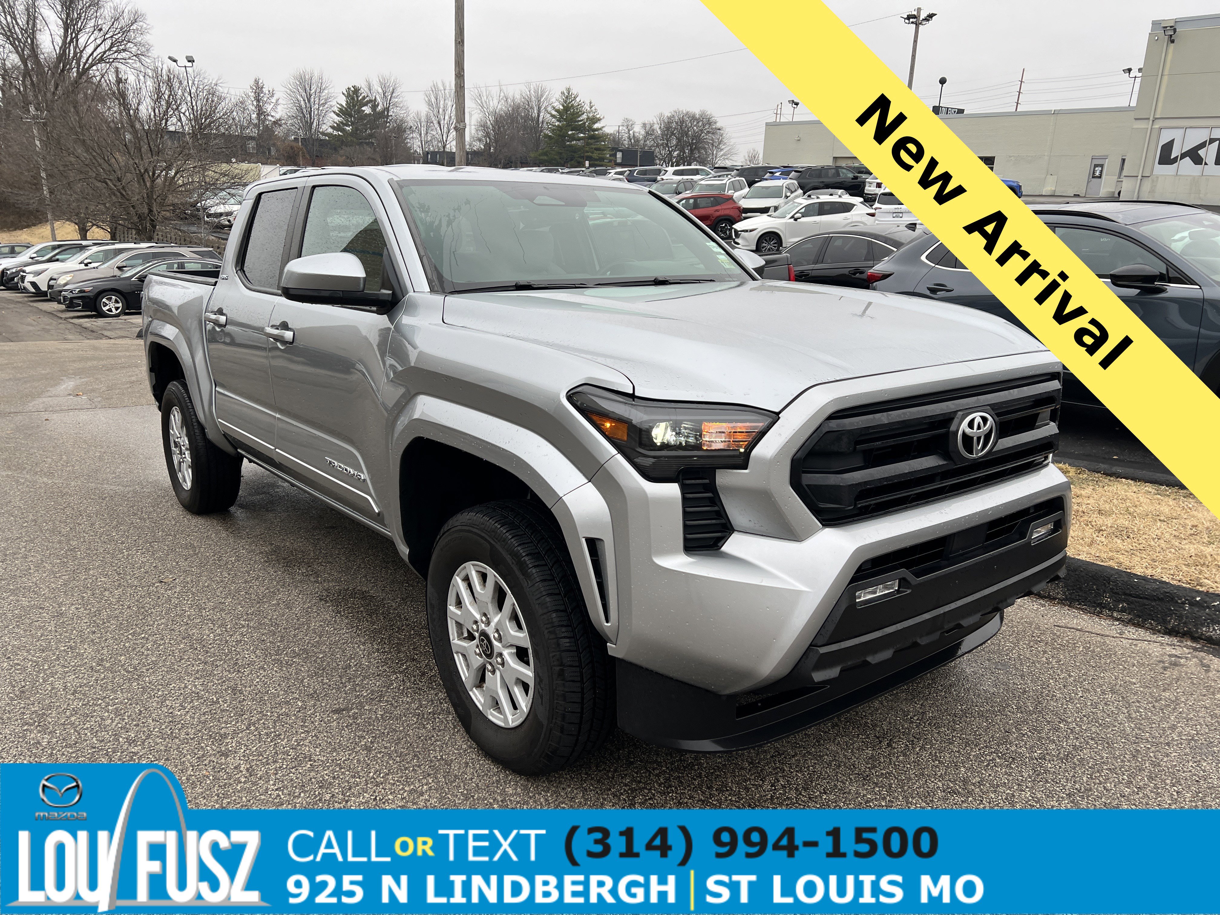 2024 Toyota Tacoma SR5's photo