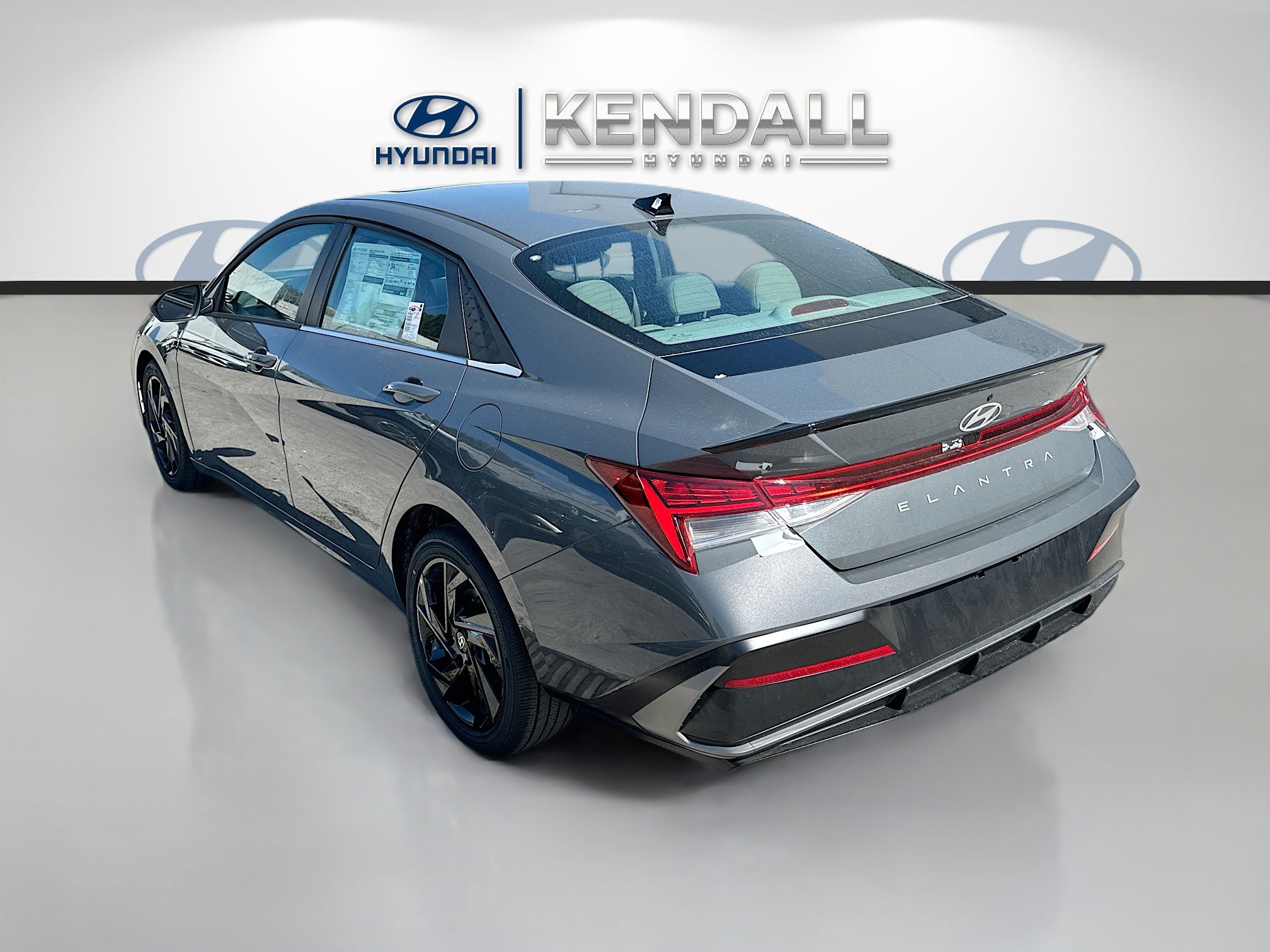 2026 Hyundai Elantra SEL Sport photo 4