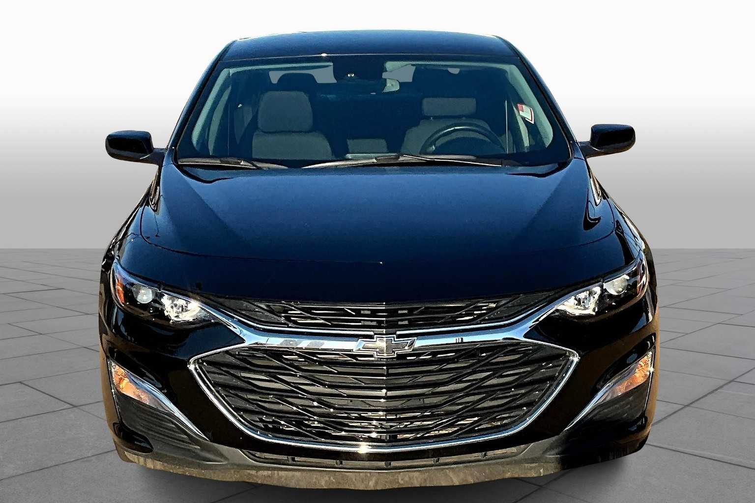 2024 Chevrolet Malibu RS photo 3