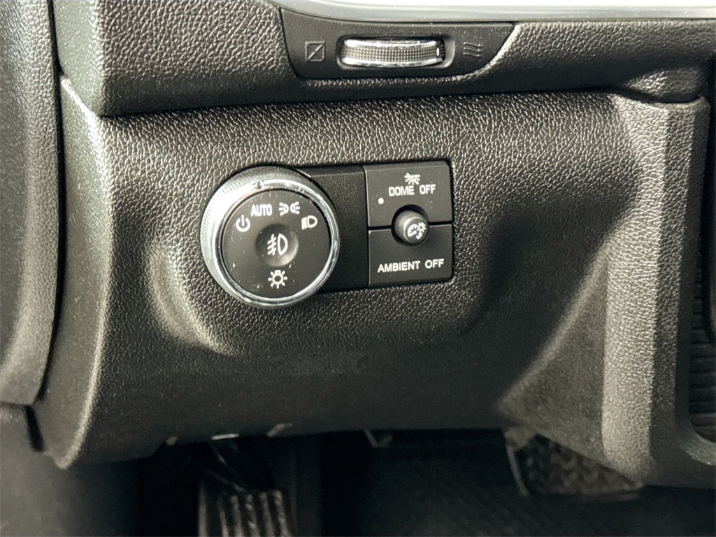 2016 Chevrolet Traverse LTZ photo 39