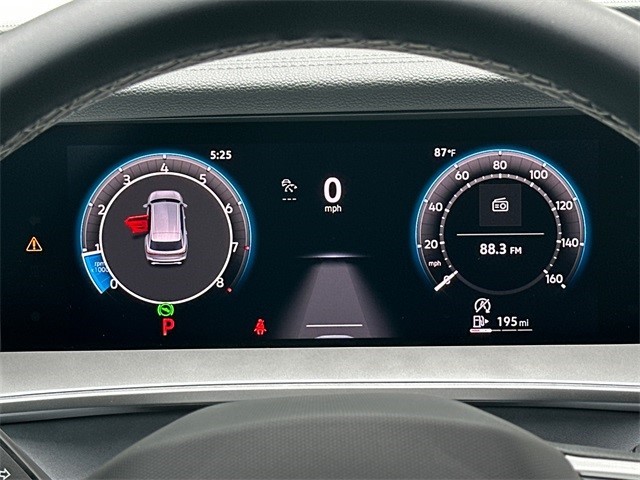 2025 Volkswagen Tiguan SE photo 27