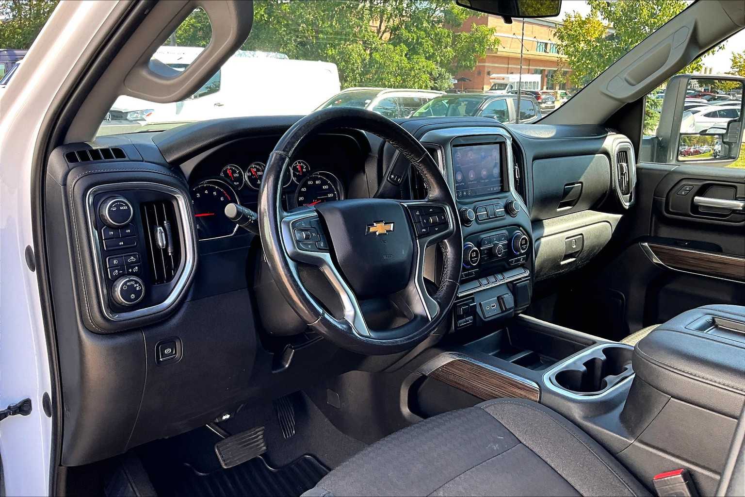 2021 Chevrolet Silverado 2500HD LT photo 17