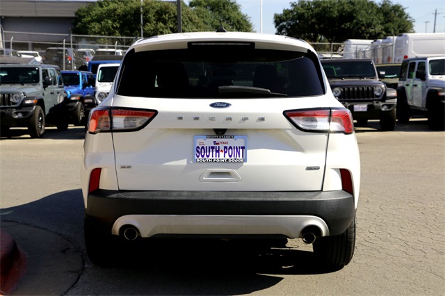 2020 Ford Escape SE Sport Hybrid photo 5