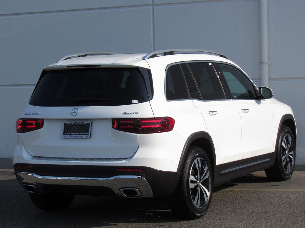 2024 Mercedes Benz GLB 250 4MATIC photo 4