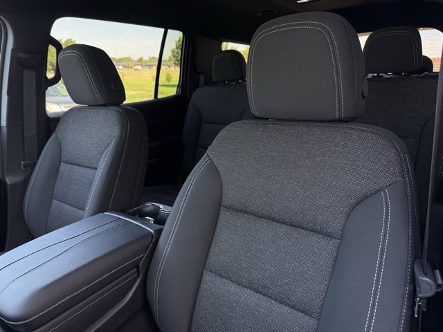 2025 Chevrolet Traverse photo 3