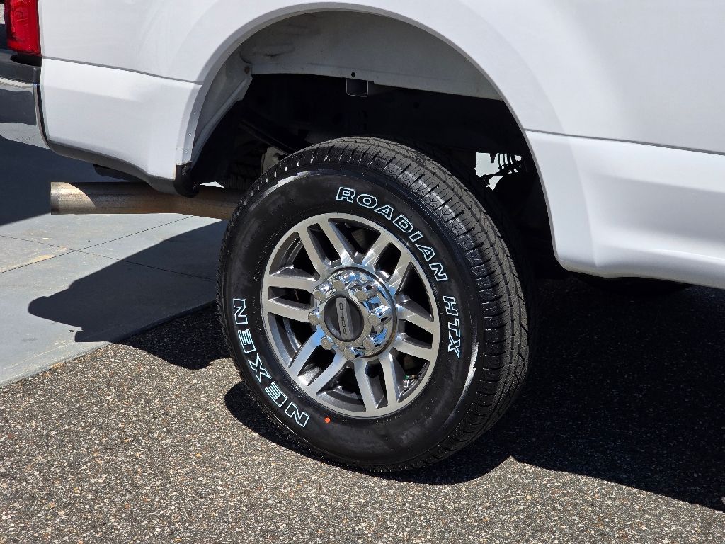 2019 Ford F-250 Lariat photo 27
