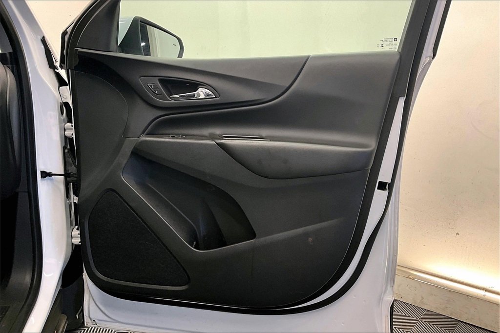 2023 Chevrolet Equinox LT photo 23