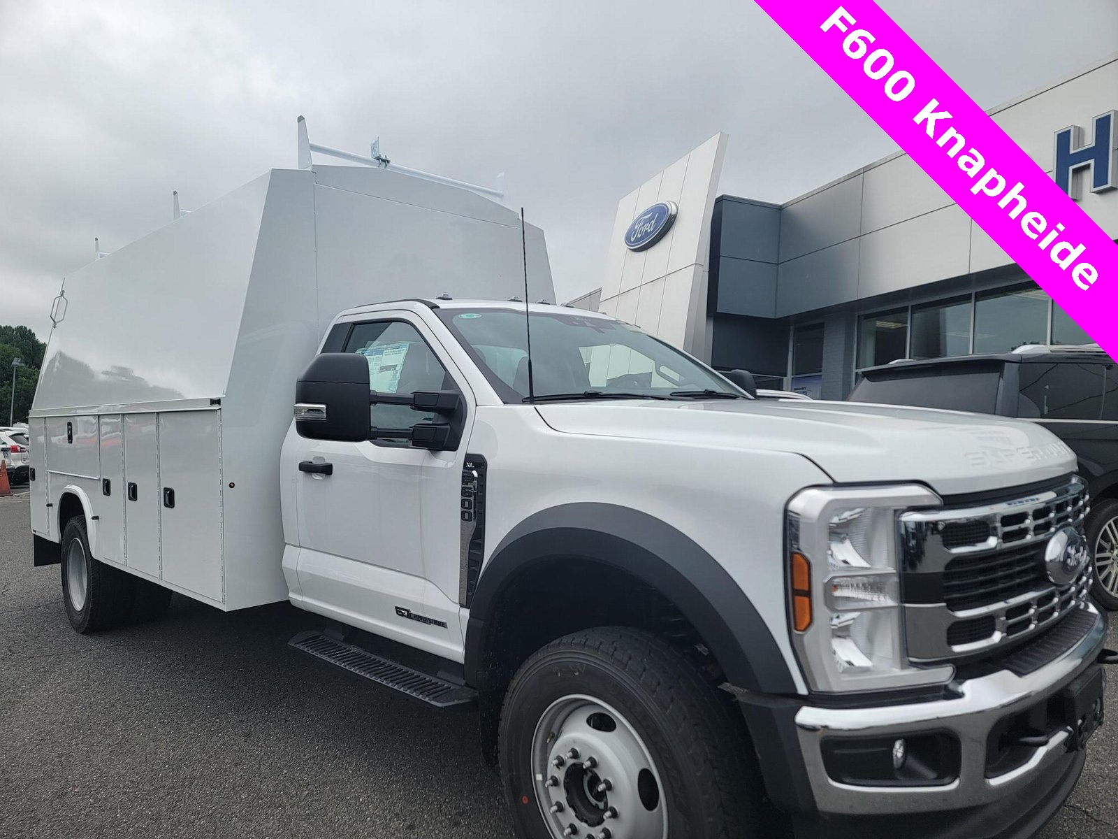 2024 Ford F-600 Super Duty Chassis Cab