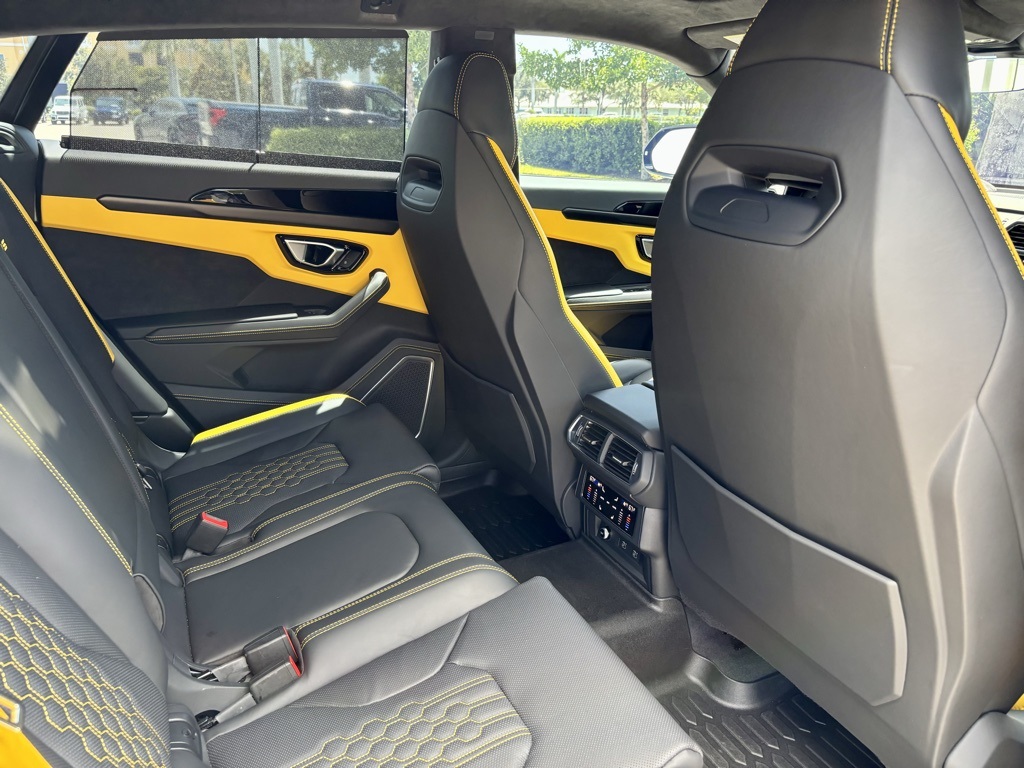 2024 Lamborghini Urus S photo 22