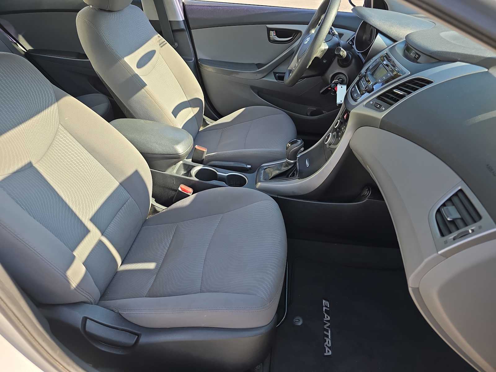 2015 Hyundai Elantra SE photo 21