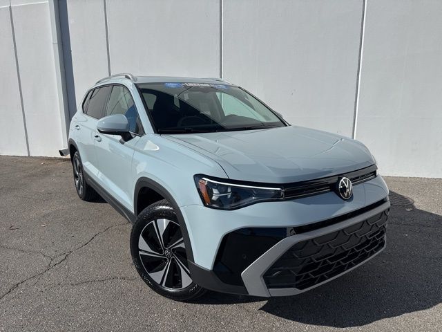 2026 Volkswagen Taos SE