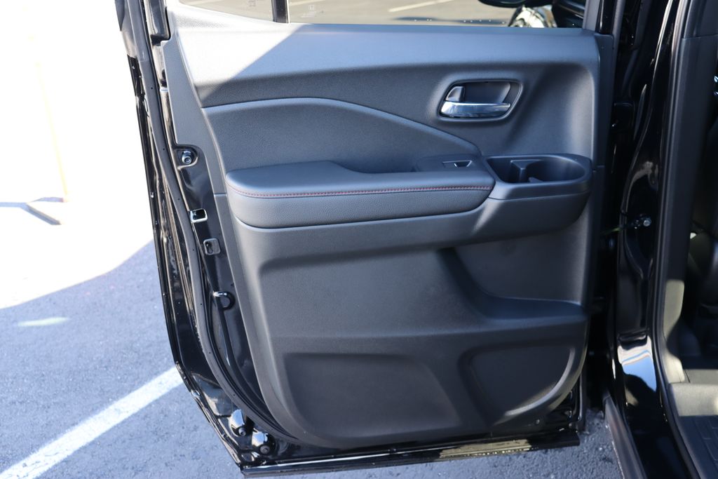 2025 Honda Ridgeline Black Edition photo 11