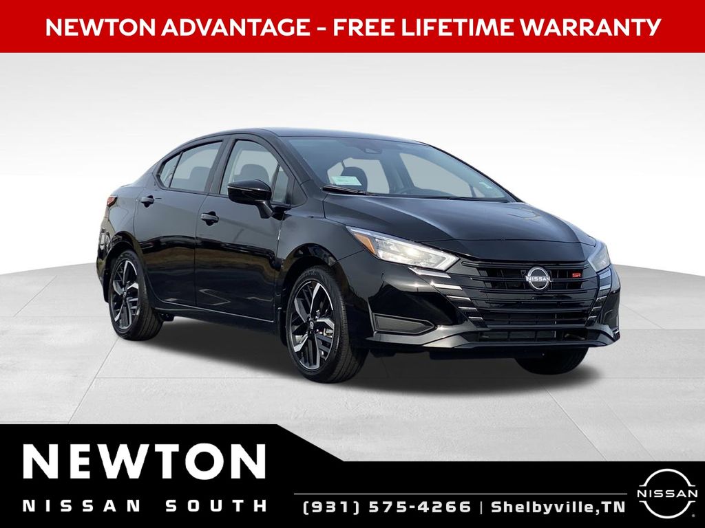 2025 Nissan Versa Sedan SR's photo