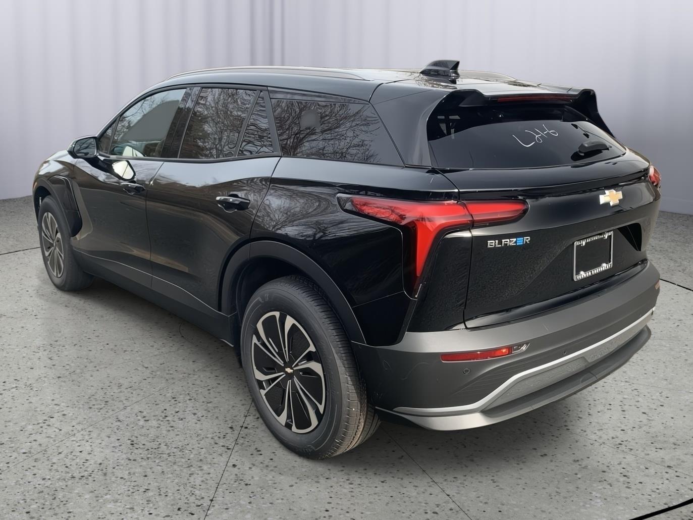 2025 Chevrolet Blazer EV photo 5