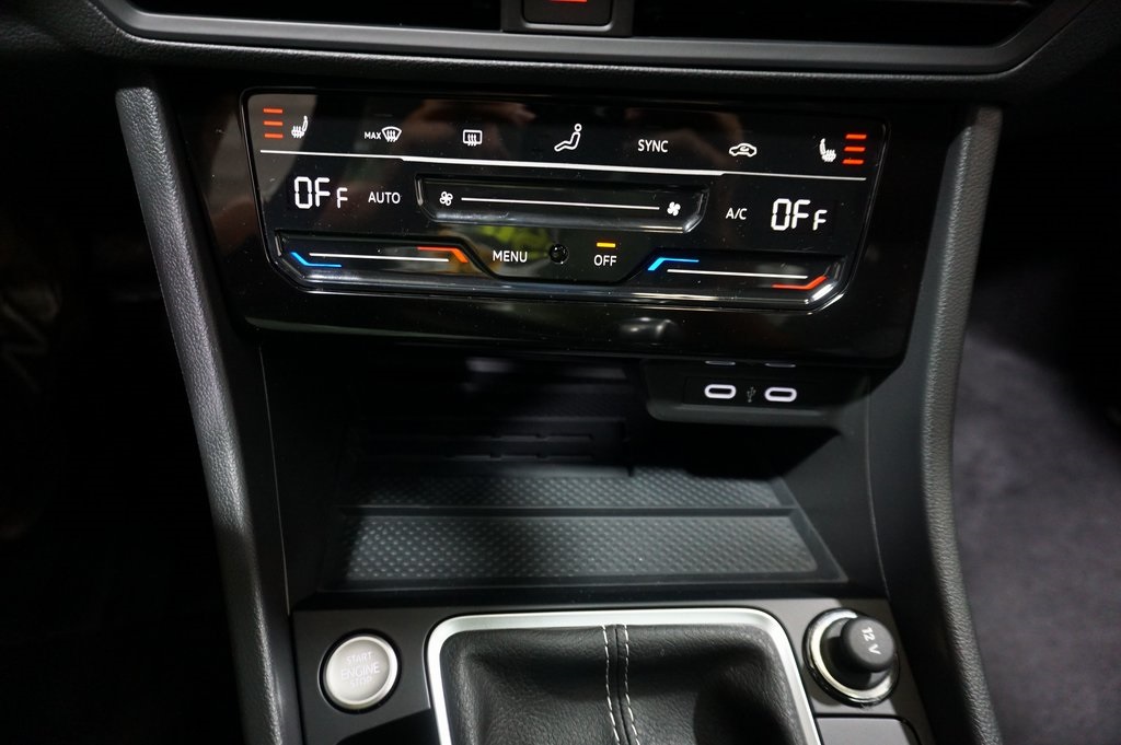 2025 Volkswagen Jetta 1.5T SE photo 14