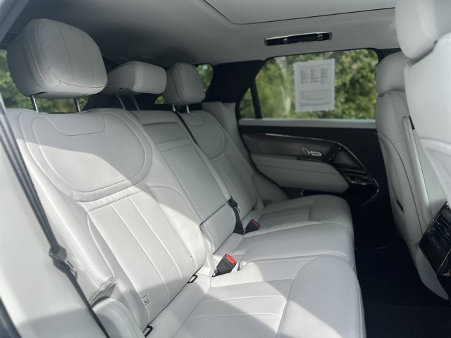 2023 Land Rover Range Rover Sport SE photo 23
