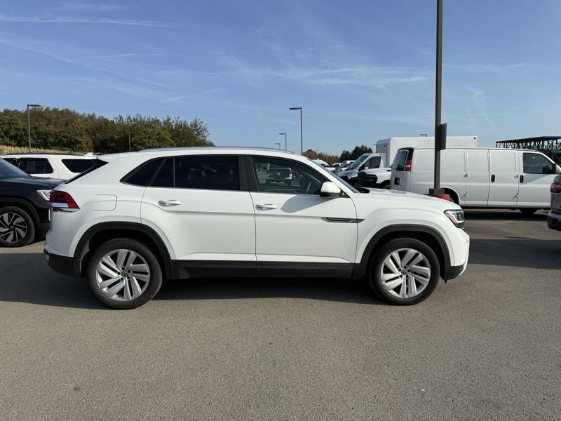 2023 Volkswagen Atlas Cross Sport V6 SE Technology photo 4