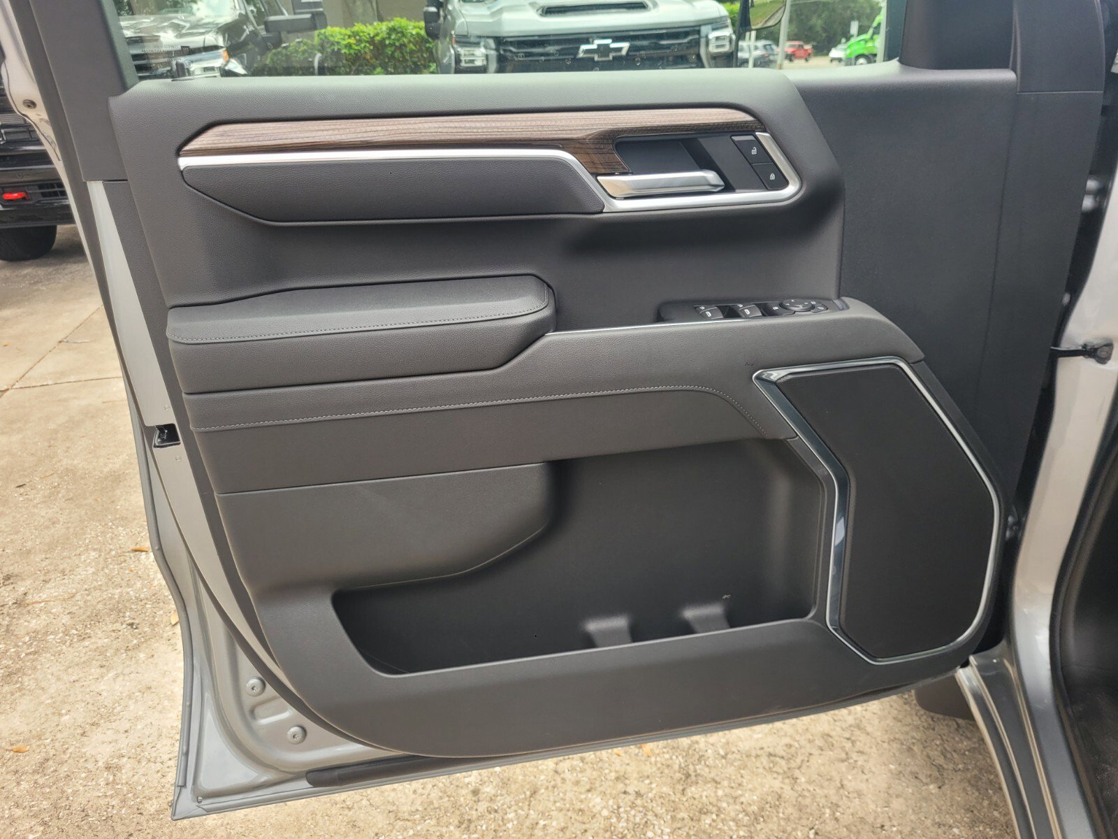 2026 Chevrolet Silverado 1500 RST photo 21