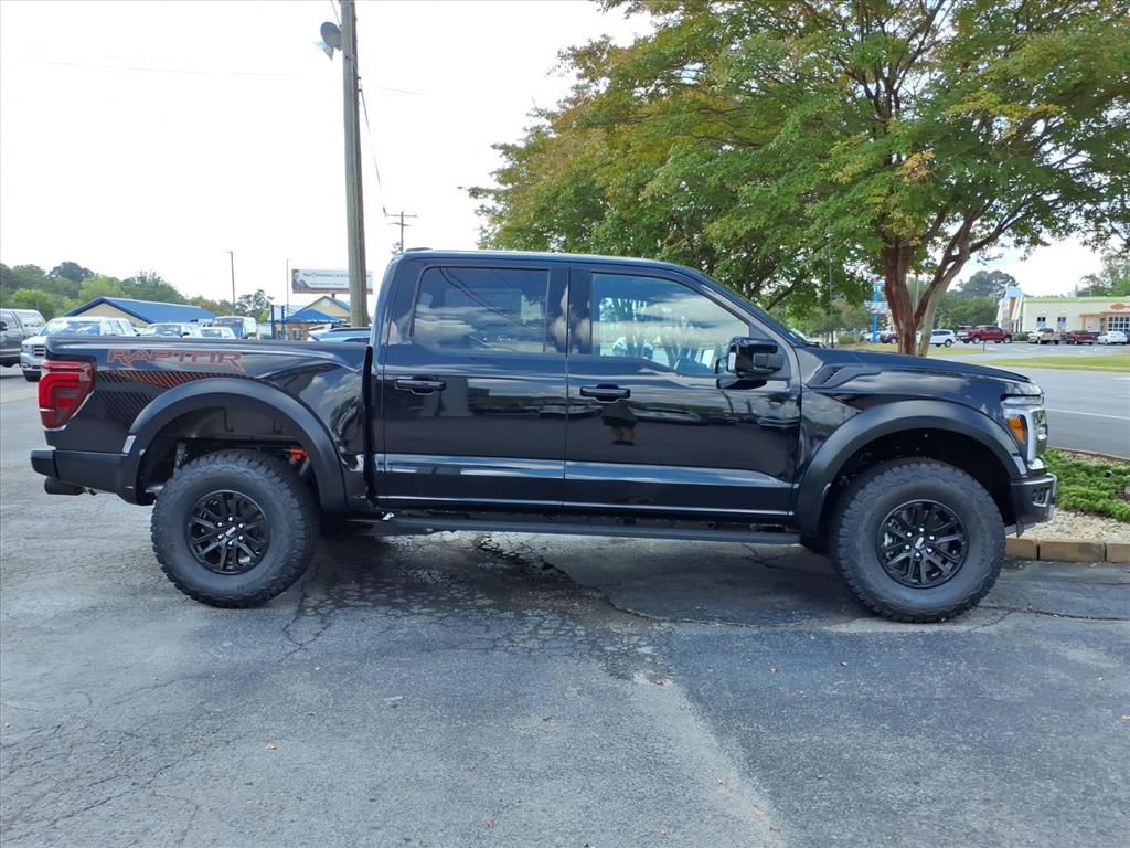 2025 Ford F-150 Raptor photo 5