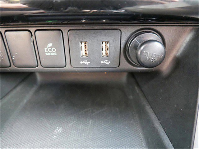 2024 Mitsubishi Eclipse Cross LE photo 20