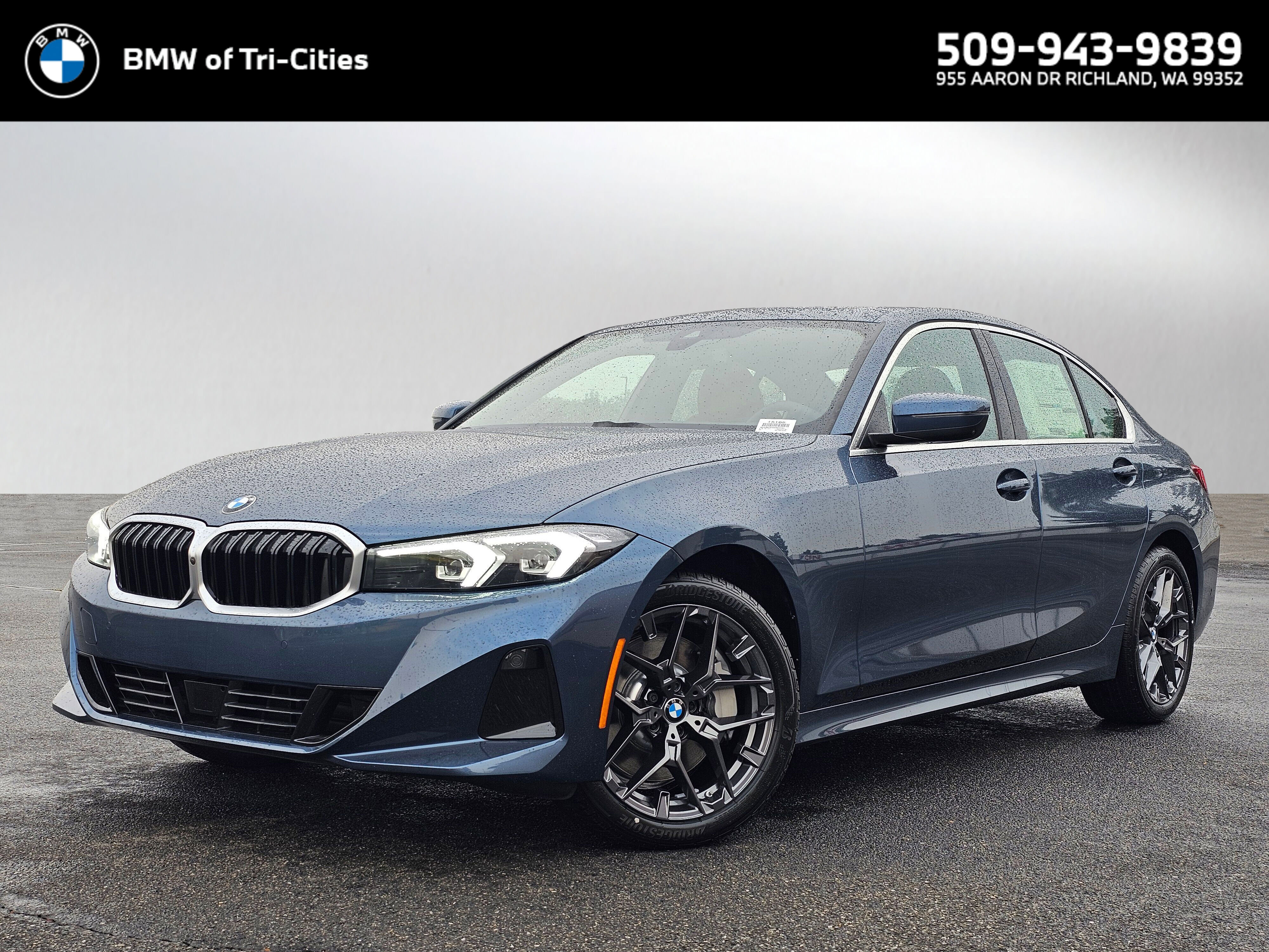 2025 BMW 3 Series 330i's photo