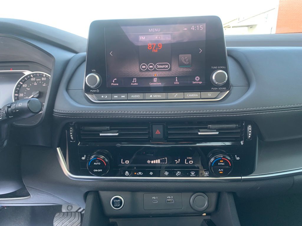 2023 Nissan Rogue SV photo 19