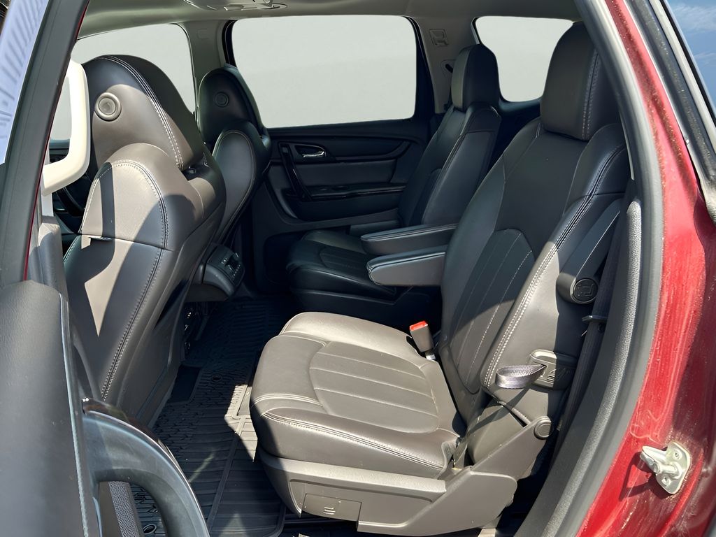 2017 Chevrolet Traverse Premier photo 10