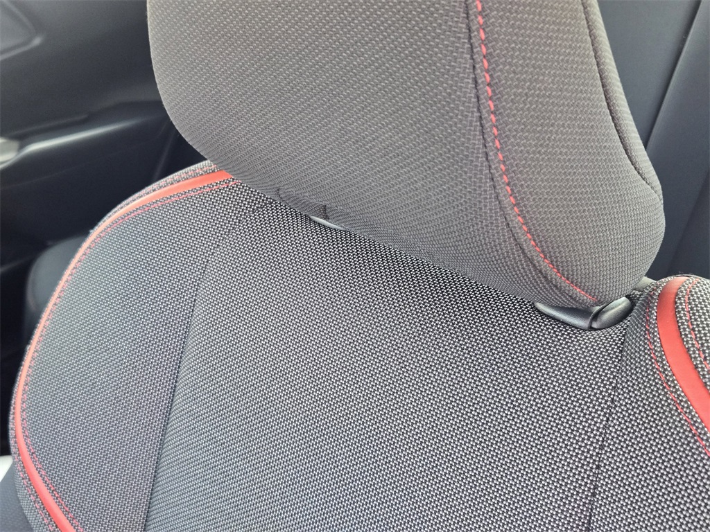 2024 Toyota Prius Prime SE photo 16