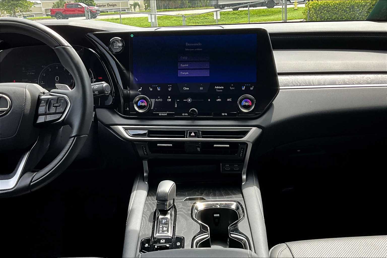 2023 Lexus RX Premium photo 6