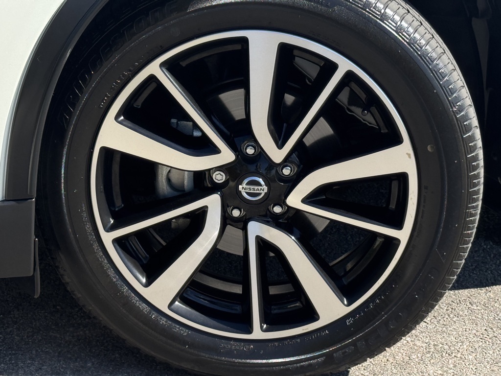 2019 Nissan Rogue SL photo 7