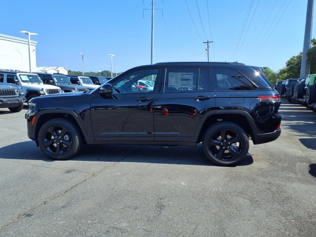2025 Jeep Grand Cherokee Altitude X photo 15