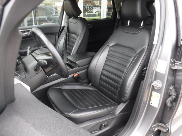 2024 Ford Edge SEL photo 12