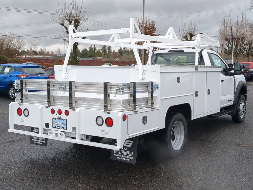 2024 Ford F-550 photo 6