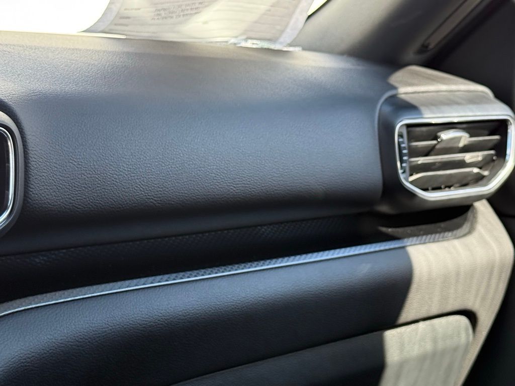 2022 Ford Explorer ST photo 11