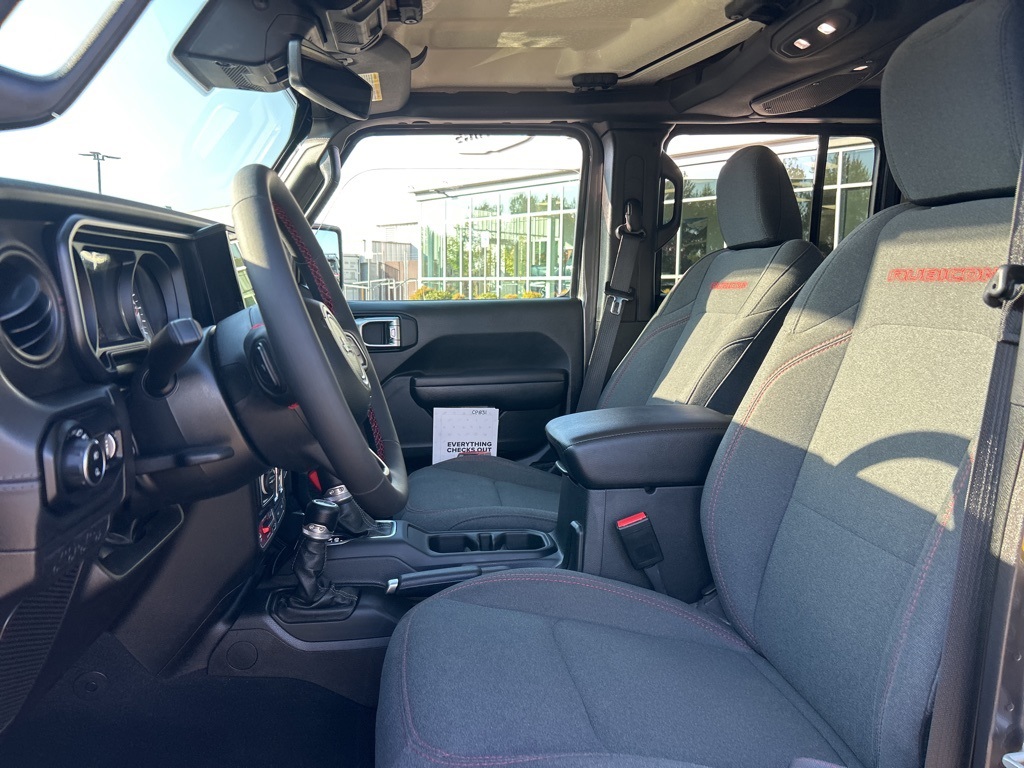 2024 Jeep Gladiator Rubicon photo 11