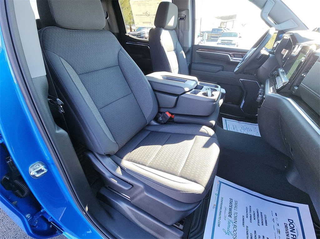 2025 Chevrolet Silverado 1500 RST photo 23