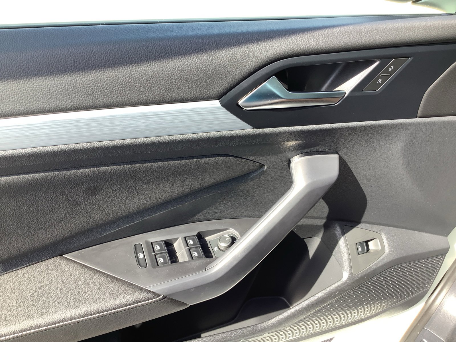 2025 Volkswagen Jetta Sport photo 27
