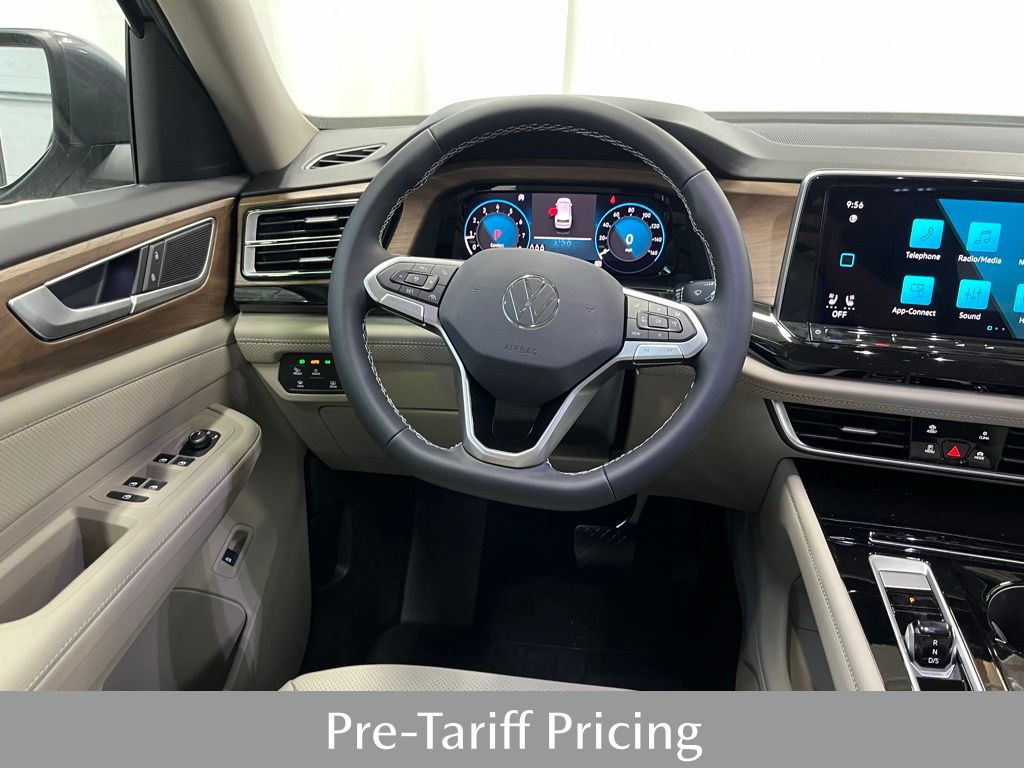 2025 Volkswagen Atlas SE Technology photo 17