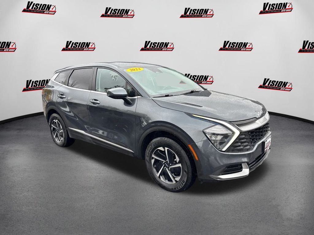 2023 Kia Sportage Hybrid LX photo 2