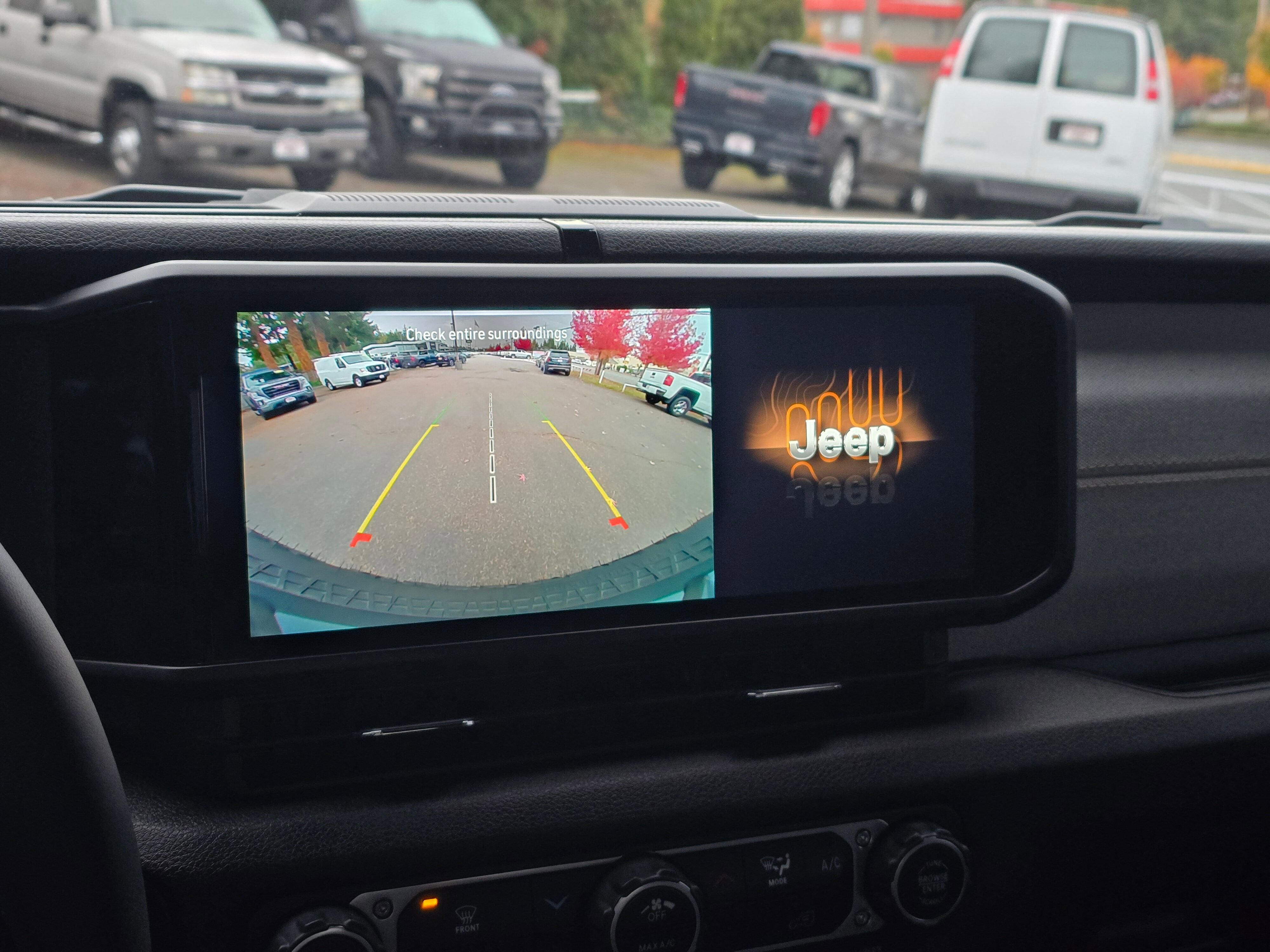 2024 Jeep Wrangler Willys photo 3