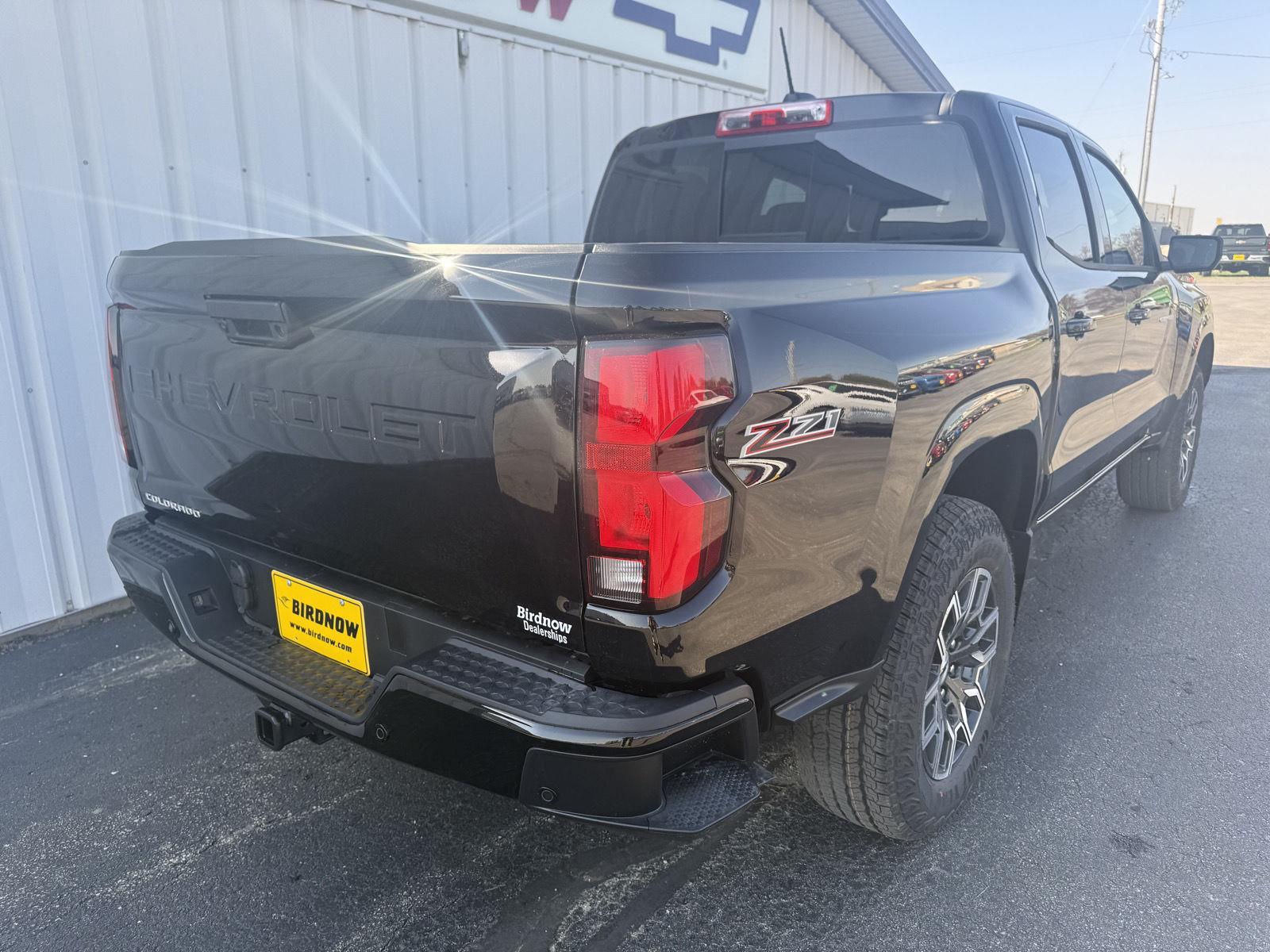 2026 Chevrolet Colorado Z71 photo 3